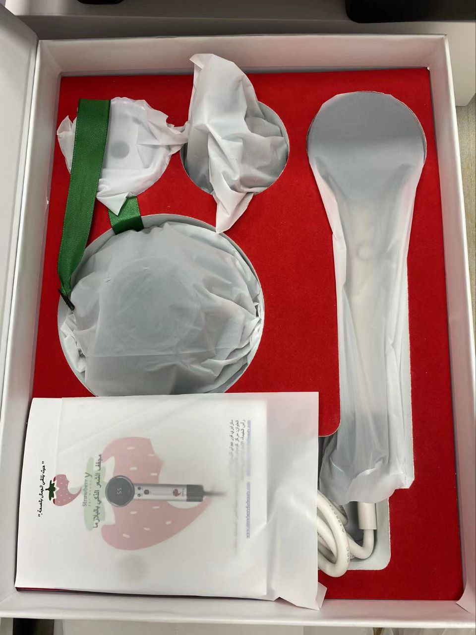 photo_6005956965806755336_y مجفف الشعر الذكي من Strawberry Y – شاشة AI، أيونات سالبة، تحكم حراري وملحقات مغناطيسية(قريبا) - الصورة 8